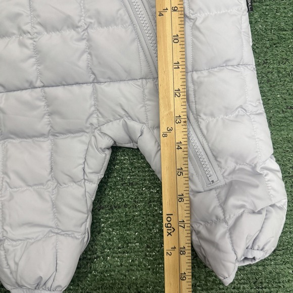 BNWT The North Face Baby ThermoBall One Piece Suit 0-3M Dusty Periwinkle Hooded - Picture 7 of 8